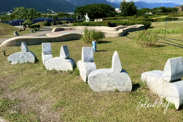 曼波海洋生態休閒園區-岸上的曼波魚